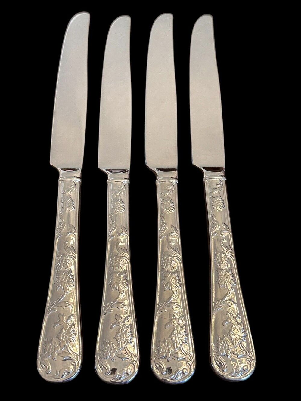 Reed & Barton Queen’s Garden 4 Dinner Knives Glossy Stainless Flatware (S)